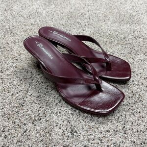 No Boundaries Women's Dark Red Sandals